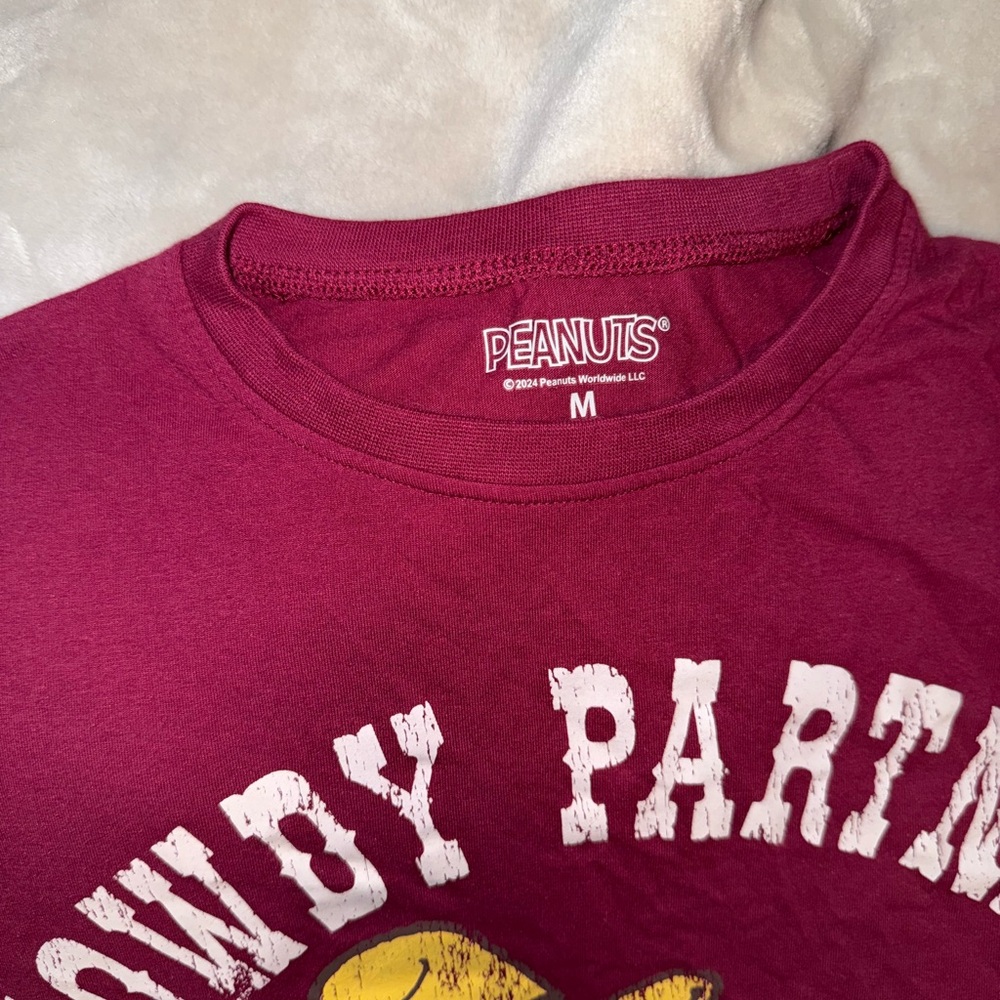 Red Peanuts Ranch T-Shirt - Picture 2 of 2